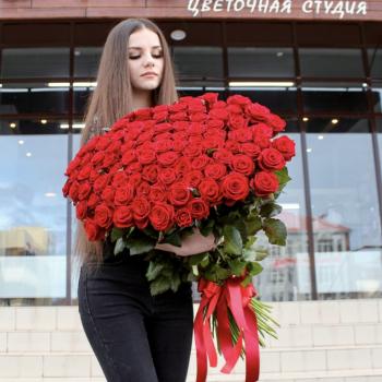 Букет 101 красная роза (Россия)